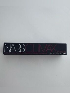 NARS Climax Extreme Mascara in black.